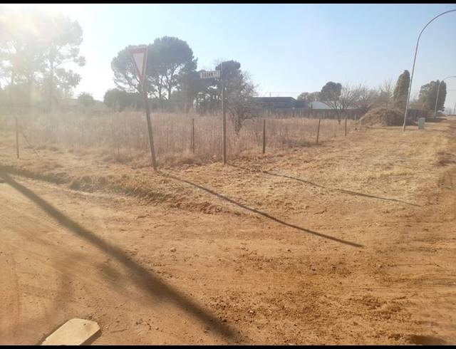 LAND FOR SALE IN RIVERSDALE